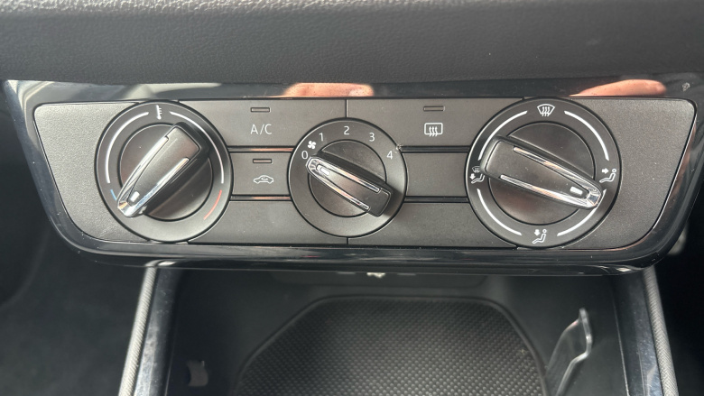 Skoda Fabia 1.0 MPI 80 Colour Edition 5dr Petrol Hatchback